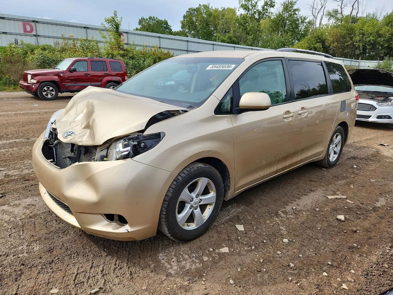 Foto de 2011 Toyota Sienna