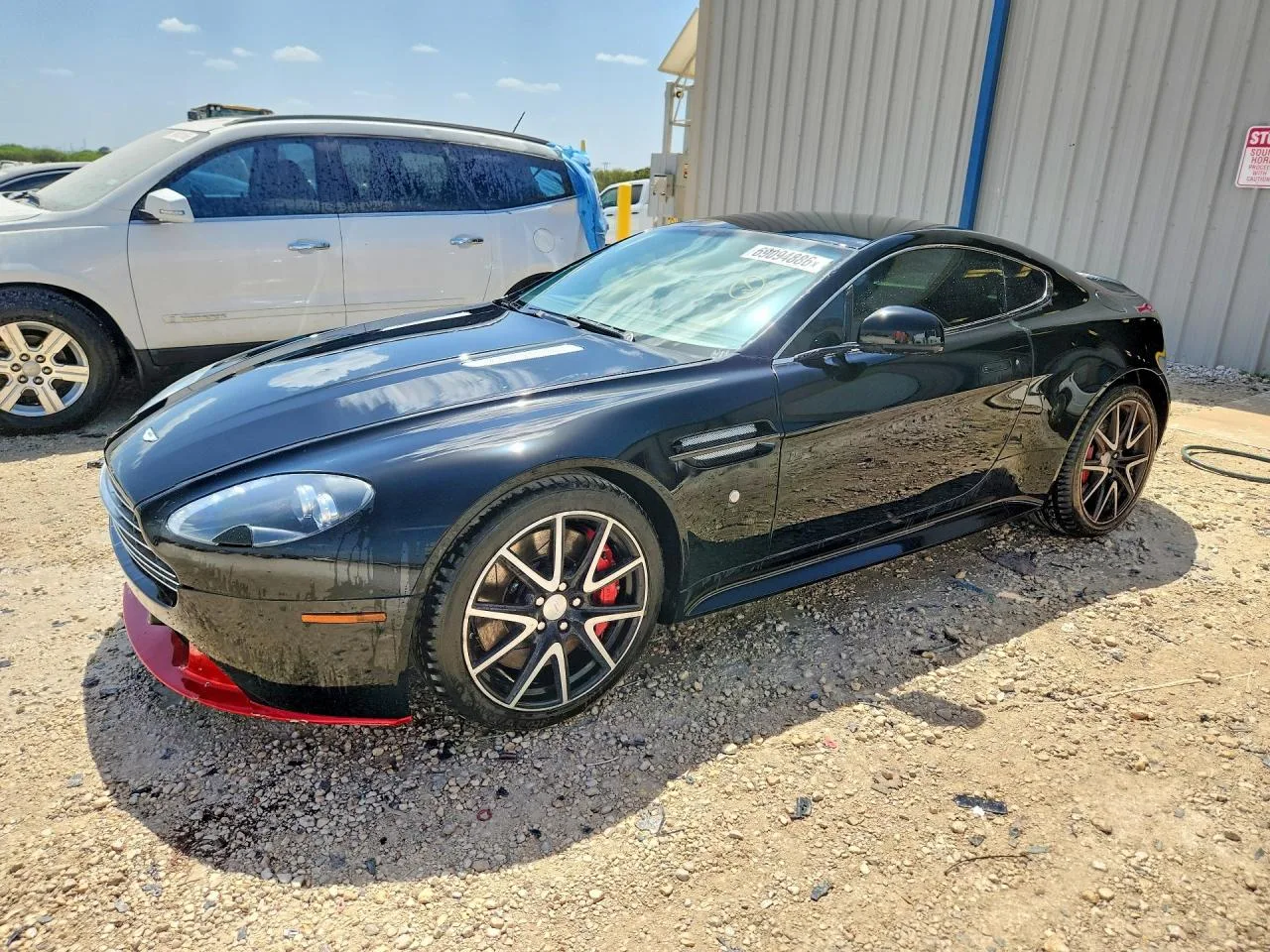 Foto de 2012 Aston Martin V8