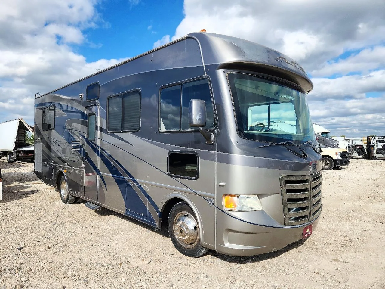 Foto de 2012 Unknown Recreational Vehicle (rv)